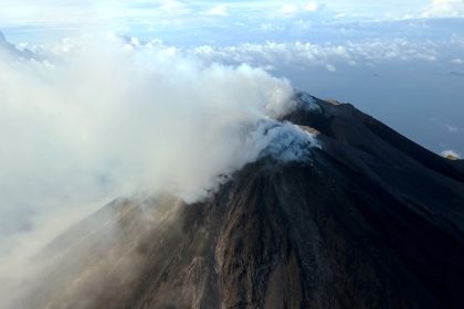 Volcan NYAMULAGIRA au Nord-Kivu-Kivumorningpost