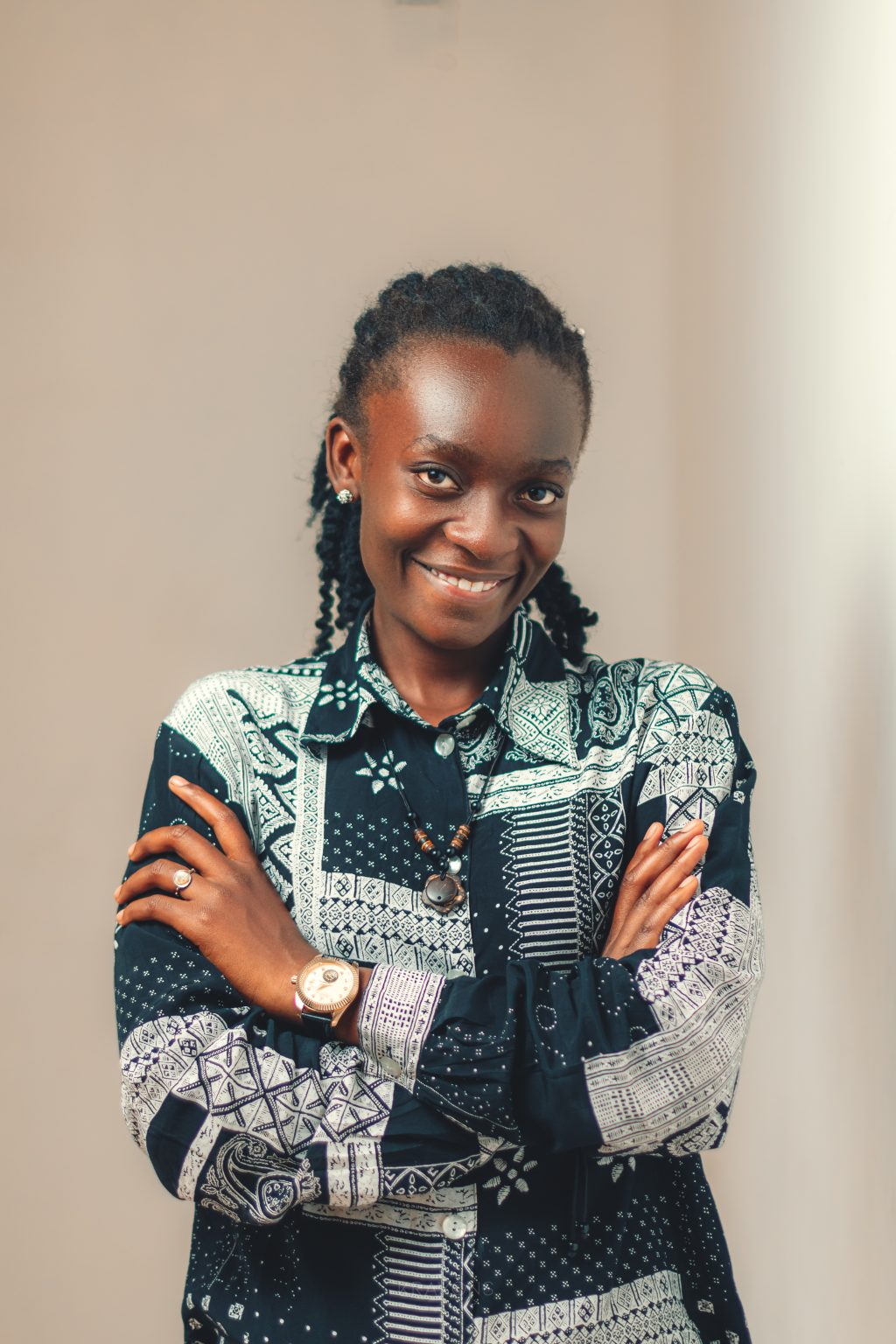 Luendo Kikandi Bénédicte, artiste, chanteuse, auteure, compositrice et interprète