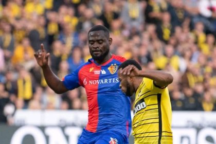 Meschack ELIA marquent le but de la victoire pour son équipe BSC Young Boys