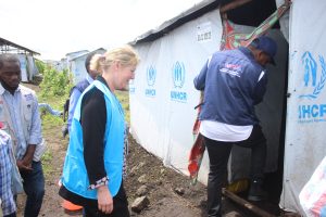États-Unis : plus d’un milliard de dollars pour renforcer l’aide humanitaire mondiale Une délégation du Haut-Commissariat des Nations unies aux réfugiés (HCR) dans le camp de Mugunga