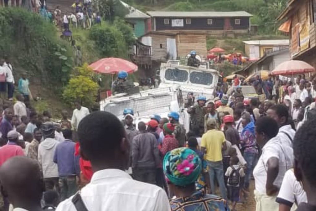 La population de Masisi centre bloquent le Convoie de la MONUSCO