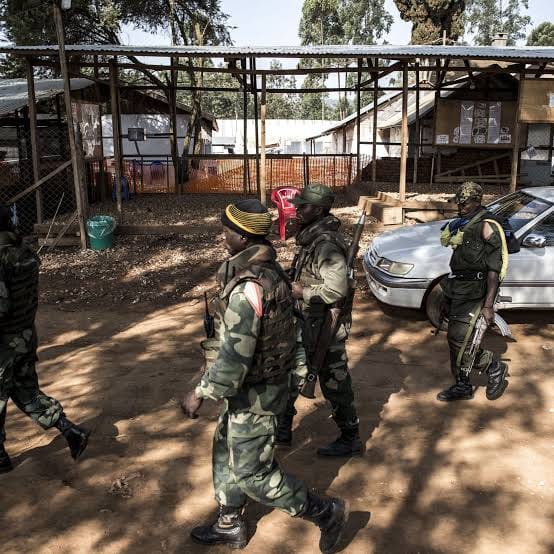 L'autodéfense aux environs de l'hôpital de Nyamilima