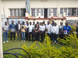 Sud-Kivu : La presse en ligne se dit menacée par le ministre provincial des médias. Le CICR dote le REMEL Grands-Lacs des ordinateurs et ouvrages