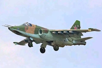 L'avion de chasse Congolais Sukhoi-25 dans l'espace