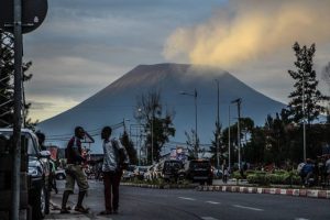 Nyiragongo : Un Jeune Assassiné par un Muzalendo avant de Se Suicider Prise de vue du Volcan NYIRAGONGO