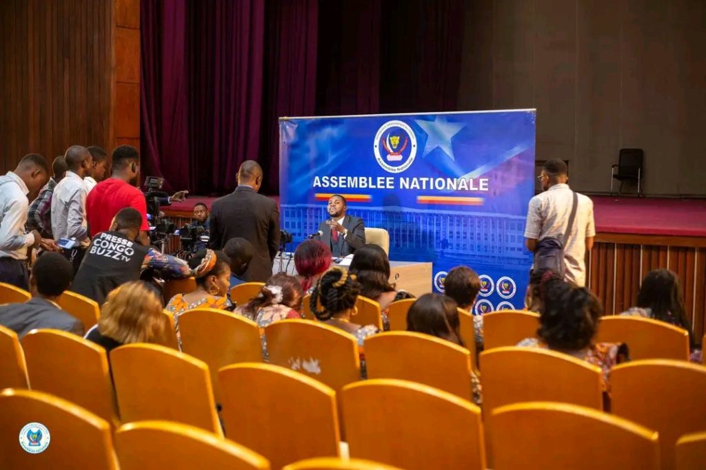 Dans la salle de l'Assemblée Nationale de la RD. Congo