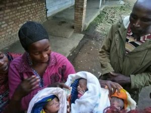 La femme ayant donné naissance à des triplets à Ngungu