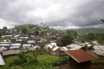 Vue aérienne du village de KAHIRA