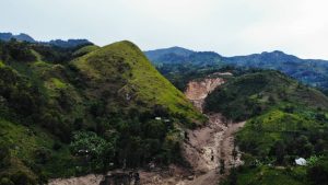 Vue de drone du village de Bushushu, tout a été endommagé et emporter par les eaux