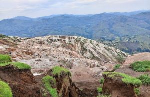 USA/RDC : Des élus américains dénoncent un scandale autour d’une mine de coltan au Nord-Kivu Cité minière de Rubaya dans le territoire de Maisisi