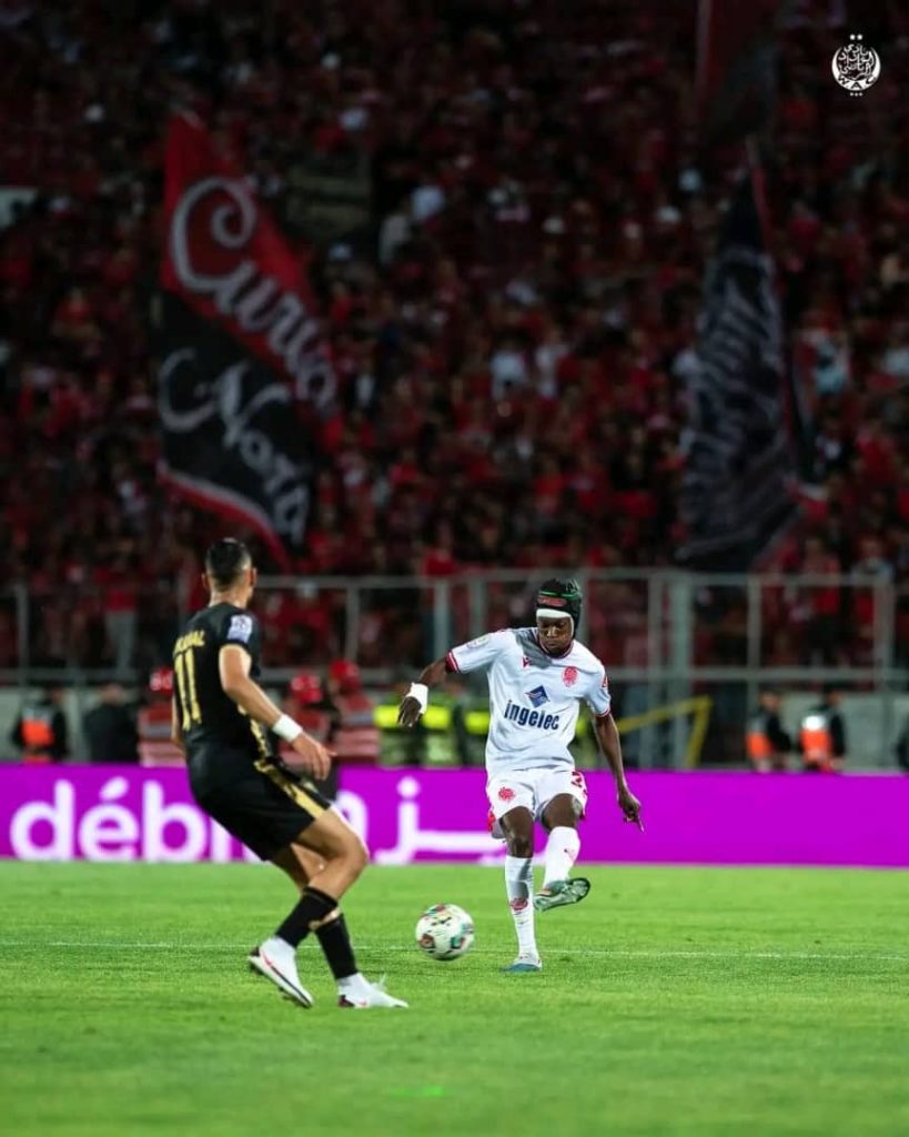 L'international congolais Arsène Zola a raté l'occasion de remporter la ligue des Champions de la CAF