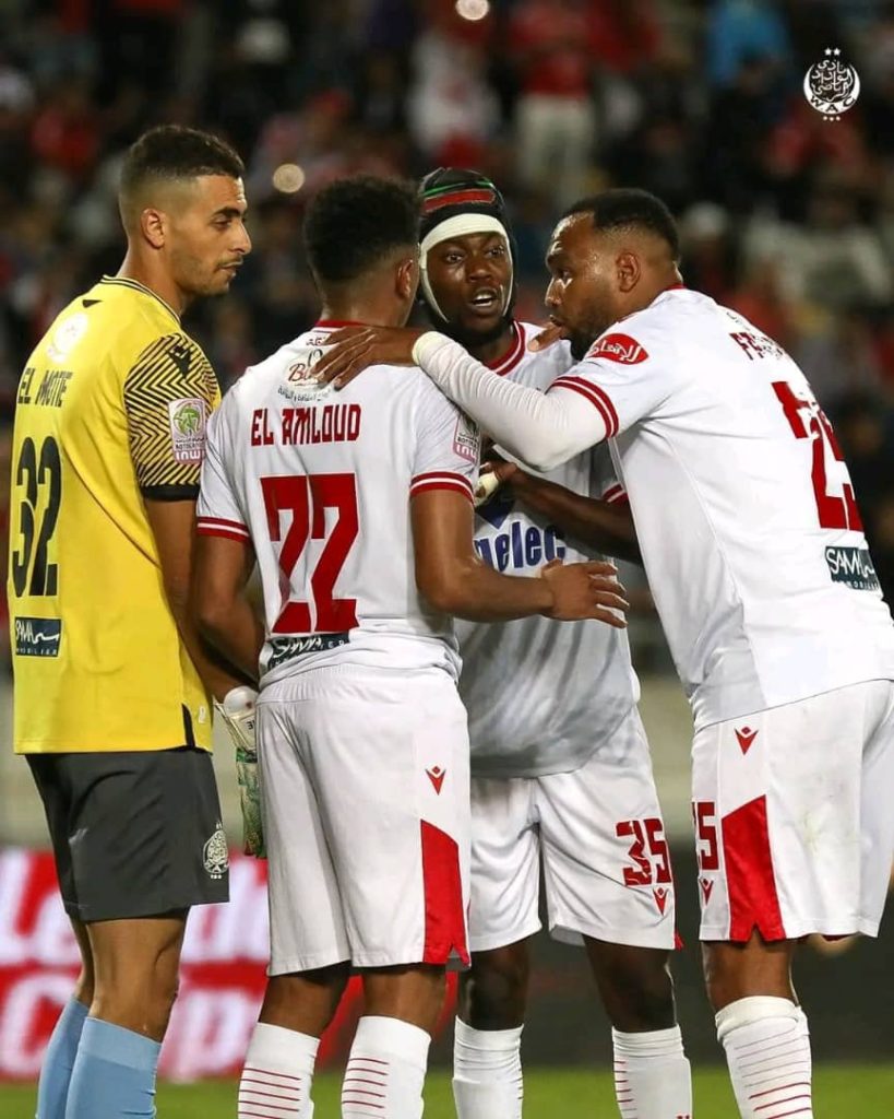 L'international congolais Arsène Zola a raté l'occasion de remporter la ligue des Champions de la CAF