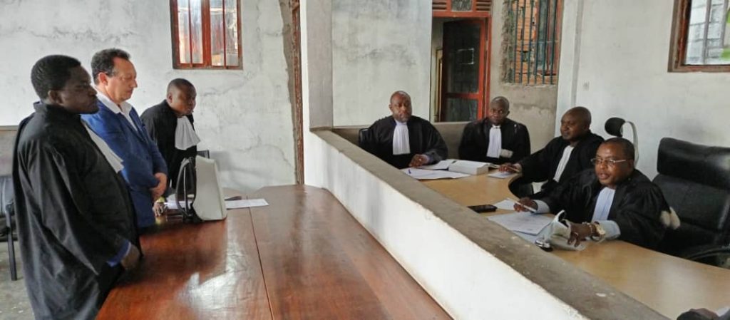 Appréhension d'un étranger avec deux faux lingots d'or par les services spécialisés