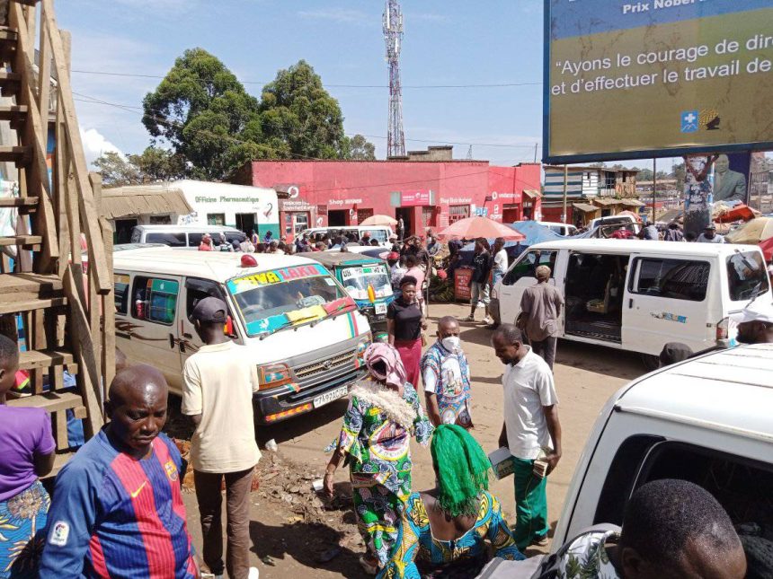 La place appelée ESSANCE MAJOR-VANGU qui se trouve dans le quartier Panzi, commune d'Ibanda