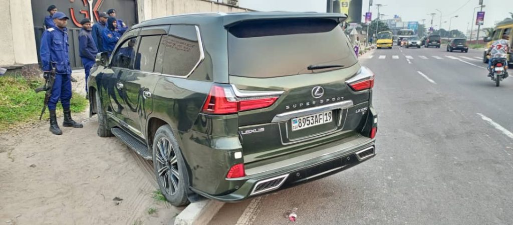 Le véhicule de l'opposant Chérubin Okende retrouvé sur poids lourds