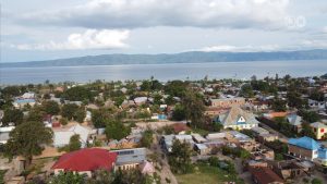 FIZI : La Société Civile de Fizi-Baraka exige le départ du Chef du Parquet près le Tribunal de paix de Fizi. Photo d'illustration : images de la ville de Baraka FIZI au Sud-Kivu