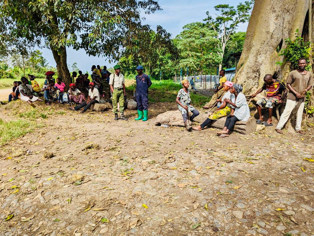 Les agriculteurs ressentent les effets de la clôture électrique séparant la population et le parc national de Virunga