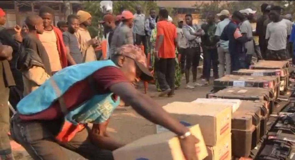 2 dépôt parties de la CENI calcinés et plusieurs biens réduit en cendre dans un incedie la commune de kadutu