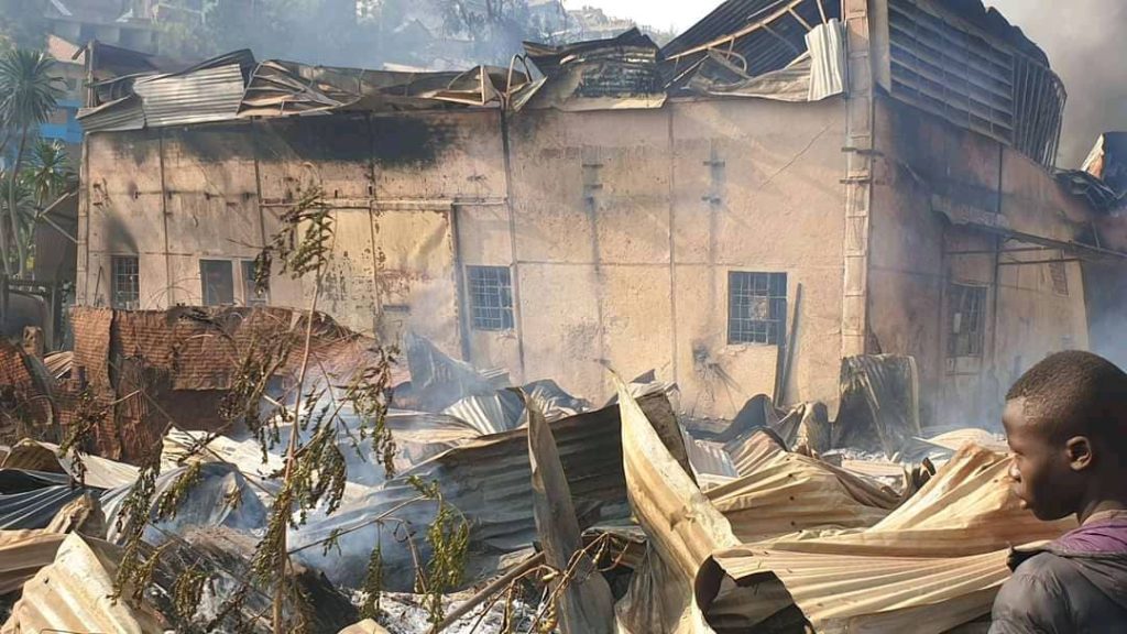 2 dépôt parties de la CENI calcinés et plusieurs biens réduit en cendre dans un incedie la commune de kadutu