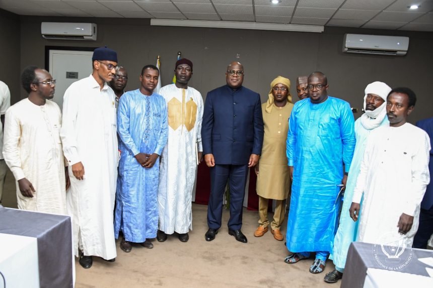 le Président Félix Tshisekedi s’est entretenu jusque tard dans la soirée avec des représentants des partis politiques, de la société civile, des confessions religieuses et des partenaires du Tchad