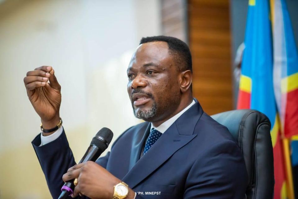 Le Ministre de l’enseignement primaire, secondaire et technique Tony Mwaba Kazadi
