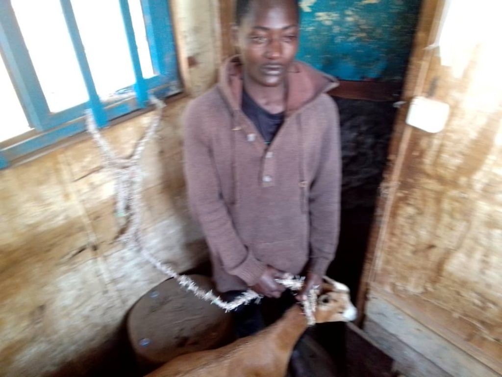 Le jeune garçon a été surpris en train de volé une chèvre par les habitants de cette partie de Bukavu