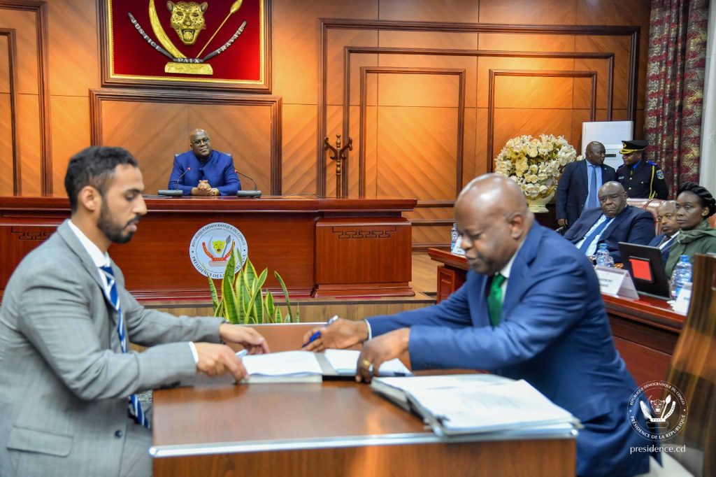 Le ministre d’État des Émirats Arabes Unis signe un partenariat avec la Société aurifère du Kivu et du Maniema (SAKIMA)