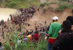 Tragédie dans les mines d'or du Bas-Uélé en RDC : Des morts et des disparus dans un éboulement Un terrible accident s'est produit dans les mines d'or de la province du Bas-Uélé en RDC