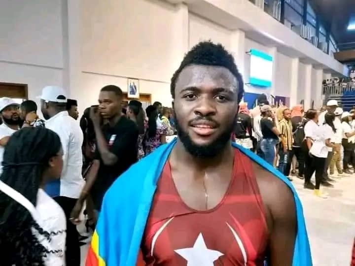 Aaron Mbo Isomi a remporté la médaille d'or dans la catégorie 97 kg, en battant le français Khounkhaev avec un score de 6-2 en finale,