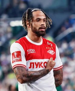 Le talentueux attaquant congolais Théo Bongonda continue d'éblouir avec ses performances époustouflantes au sein de l'équipe du Spartak Moscou en Russie.