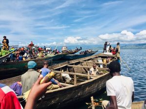 Lubero : 4 pêcheurs tués et 6 blessés par des agents de la force navale à Kamandi-lac 4 pêcheurs tués au lac Édouard et 6 blessés par des agents de la force navale à Kamandi-lac