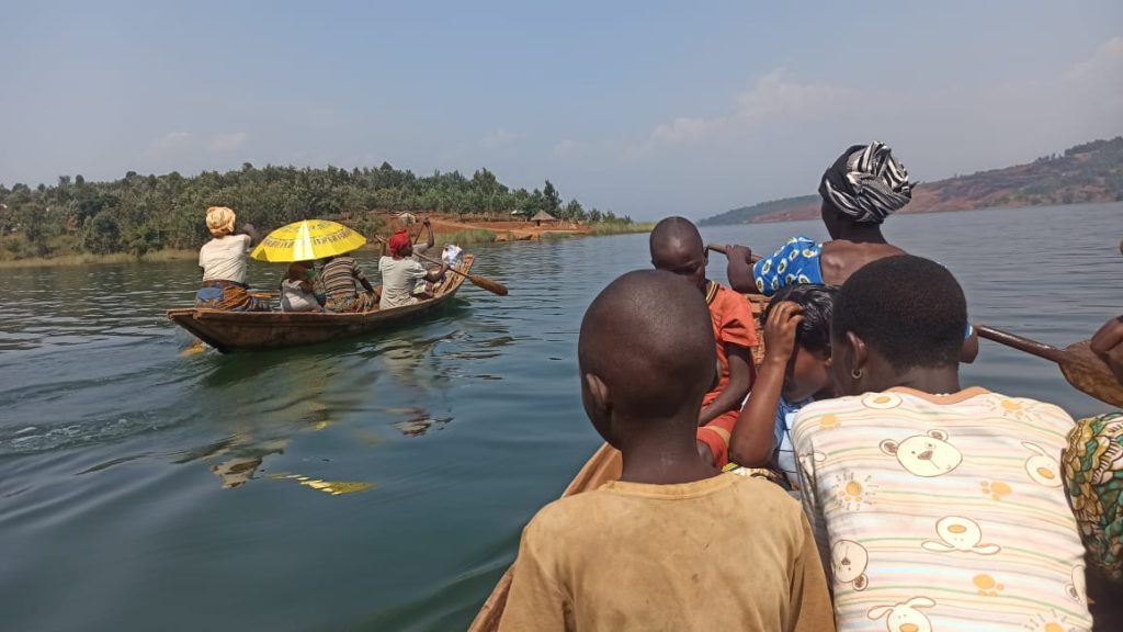 Transport des habitants de l'île d'ihoka