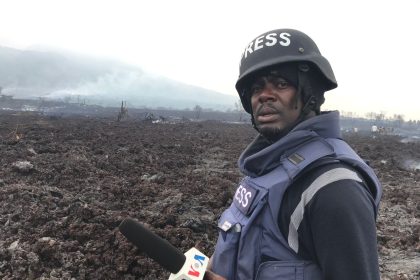 Le journaliste Austère Malivika correspondant de la Voix d'Amérique (VOA) Swahili