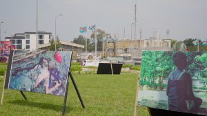 Goma : Exposition des images choquantes de civils massacrés au rond-point BDGL à l'occasion de la commémoration du génocide Une exposition d'images déchirantes de civils massacrés pendant la guerre dans l'est de la RDC