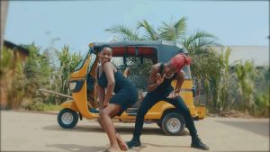 L'artiste musicien Sapologuano Odenumz du label Sapogang Music évoluant au Sud-Kivu à l'est de la République démocratique du Congo