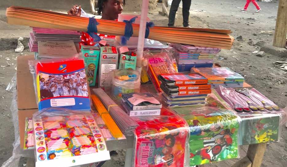 Vente des fournitures scolaires et uniforme à trois semaines de la rentrée scolaire