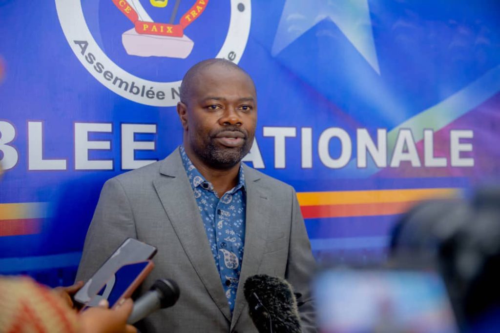 Le député Alfred Maisha dépose une question écrite à l'Assemblée Nationale contre trois membres du gouvernement