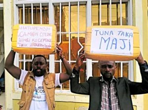 Goma : 4 jeunes de la Lucha arrêtés Lundi transférés à la prison centrale de Munzenze Des jeunes s'opposent à l'idée de mettre en place des camions citernes par la mairie pour desservir la population en eau