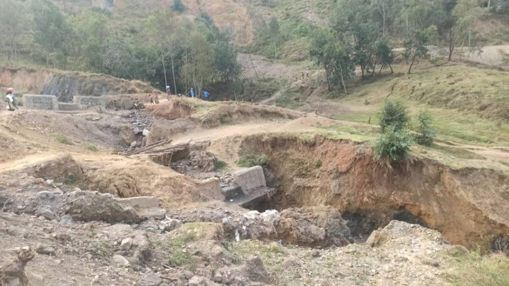 Sud-Kivu : route Goma-Bukavu impraticable, Kalehe étranglé par une crise économique La voie terrestre sur la route nationale numéro 2, Bukavu-Goma