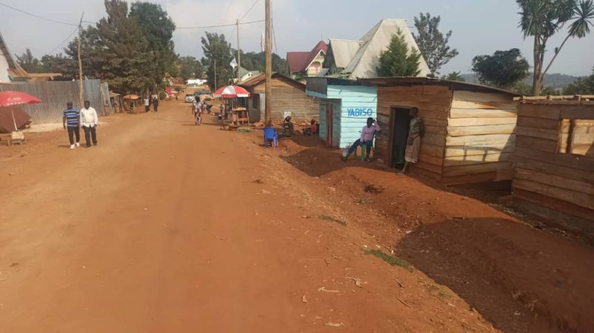 L'axe Ihusi –Kalehe centre, groupement de Mbinga-Sud chefferie de Bahavu en territoire de Kalehe au Sud-Kivu