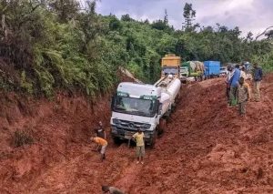 La route nationale numéro 2 axe Bukavu-Kamituga, Kibe et Kitutu dans le territoire de Mwenga en province du Sud-Kivu