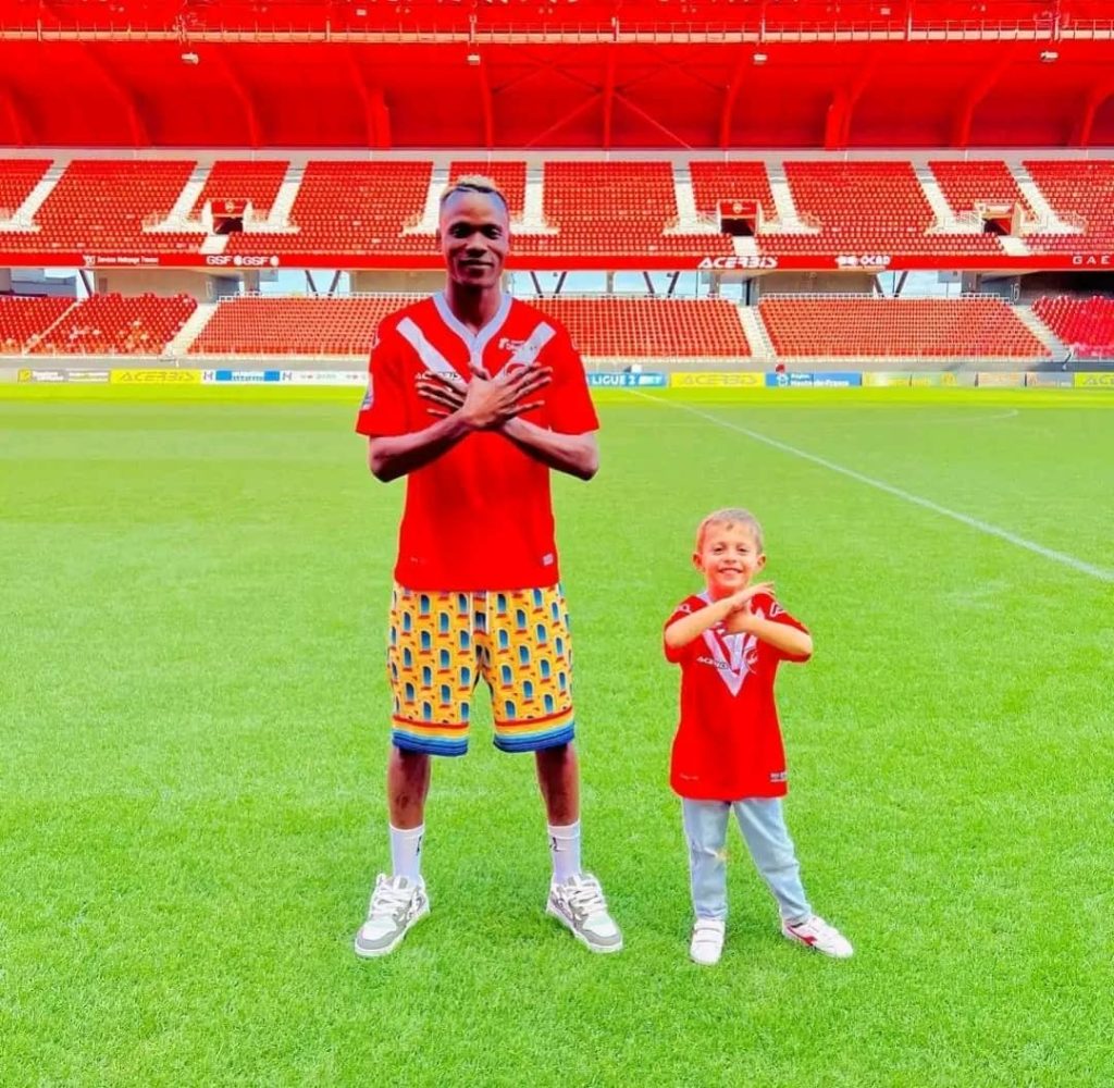 Le congolais Glody Lilepo rejoint officiellement Valenciennes en France