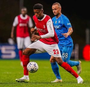 Le joueur congolais Simon Banza n'attend que l'appel du sélectionneur national Sébastien Desabre pour venir porter le maillot des léopards