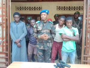 Photo d'illustration : le capitaine Antony Mualushayi lors de la présentation des ADF à Beni