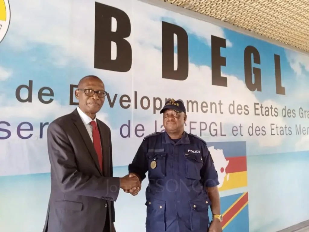 Les autorités de la Mairie de Goma et de la Banque de développement des États des grands lacs BDEGL, viennent de signer le contrat de construction et de modernisation du marché central des Virunga