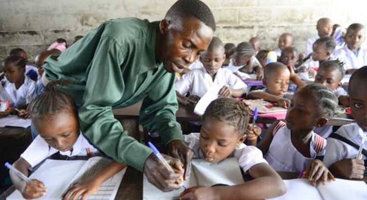 La Journée mondiale des enseignants est une journée internationale célébrée le 5 octobre de chaque année