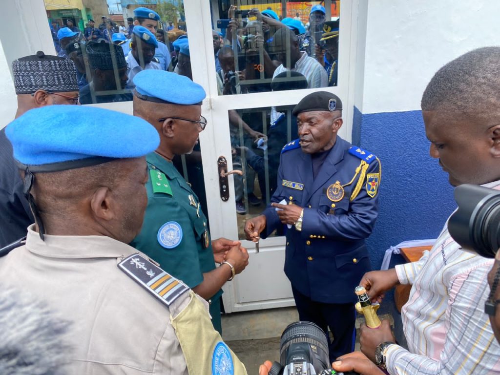 Les policiers d’Oicha disposent désormais d’une salle de formation qui peut contenir jusqu’à cinquante personnes financée par la MONUSCO