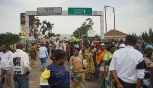 Goma : Lancement des travaux de construction du post frontalier de la petite barrière Les travaux de construction du poste frontalier de la petite barrière viennent d'être lancés par le ministre national des infrastructures