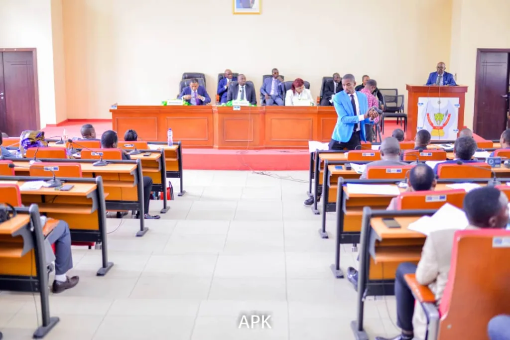 La réunion prévue ce jeudi, au cabinet du VPM peter kazadi avec les autorités de la ville Province de Kinshasa reportée à une date ultérieure