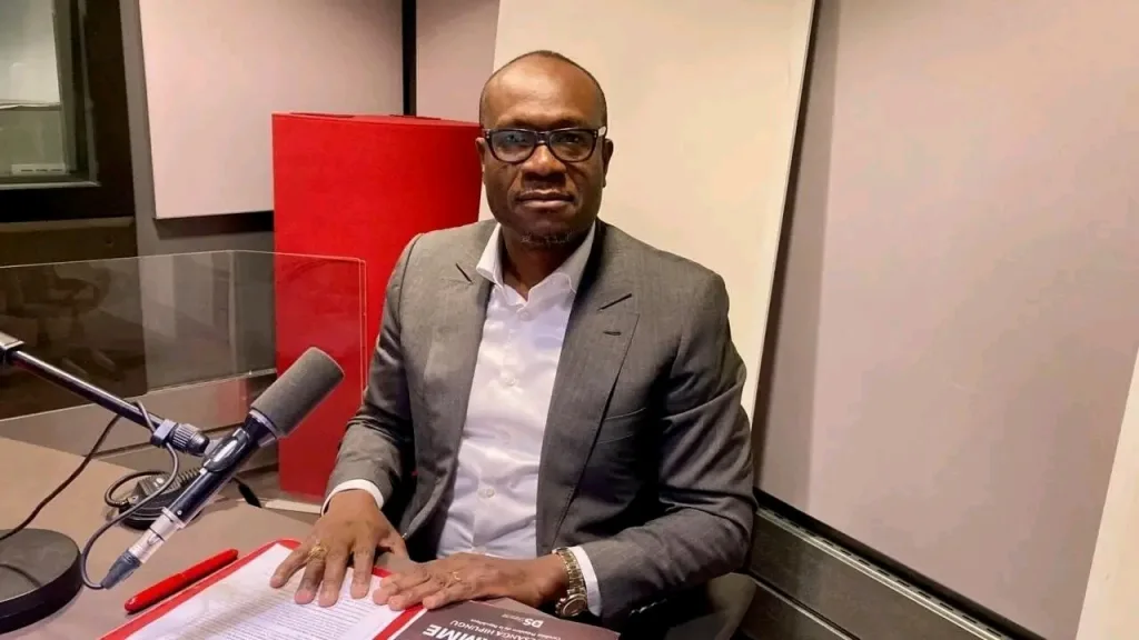 Delly Sesanga accuse le pouvoir de Tshisekedi d’un manque de vision et d’incapacité à améliorer l’efficacité des FARDC